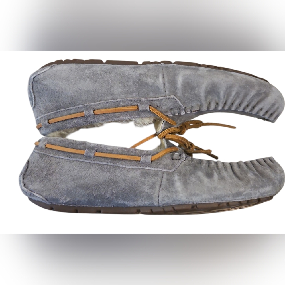 UGG Blue Moccasins with Cream Lining - Picture 6 of 10